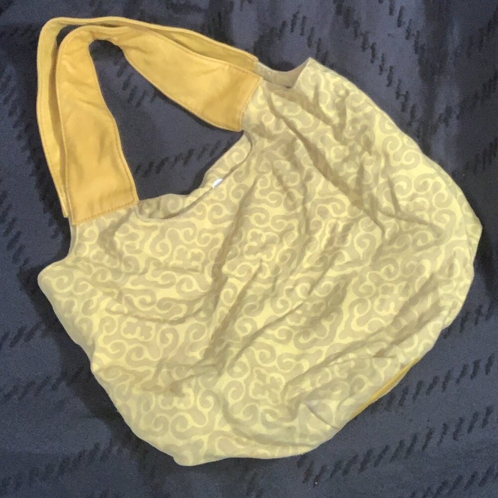 🎉Xhilaration Large Yellow Retro Geometric Print Shoulder Bag